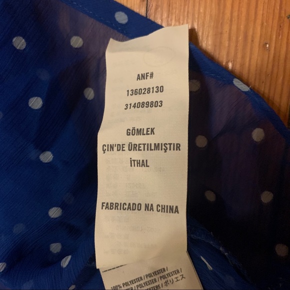 Blue Polka Dot Sheer Blouse w/ Peter Pan Collar - Picture 7 of 9